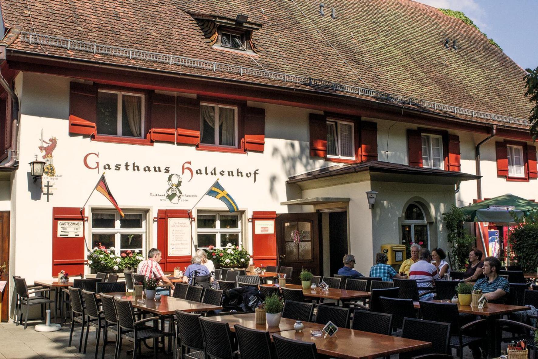 Hoehengasthaus Haldenhof อูเบอร์ลิงเงน ภายนอก รูปภาพ